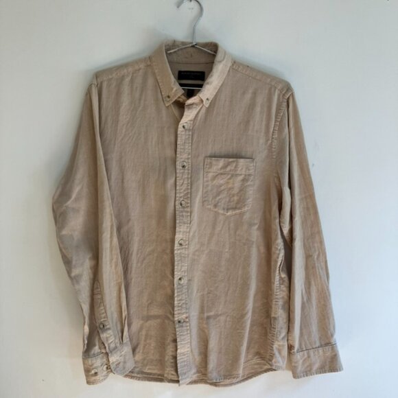 Banana Republic Tan Oxford - Medium - Picture 2 of 6